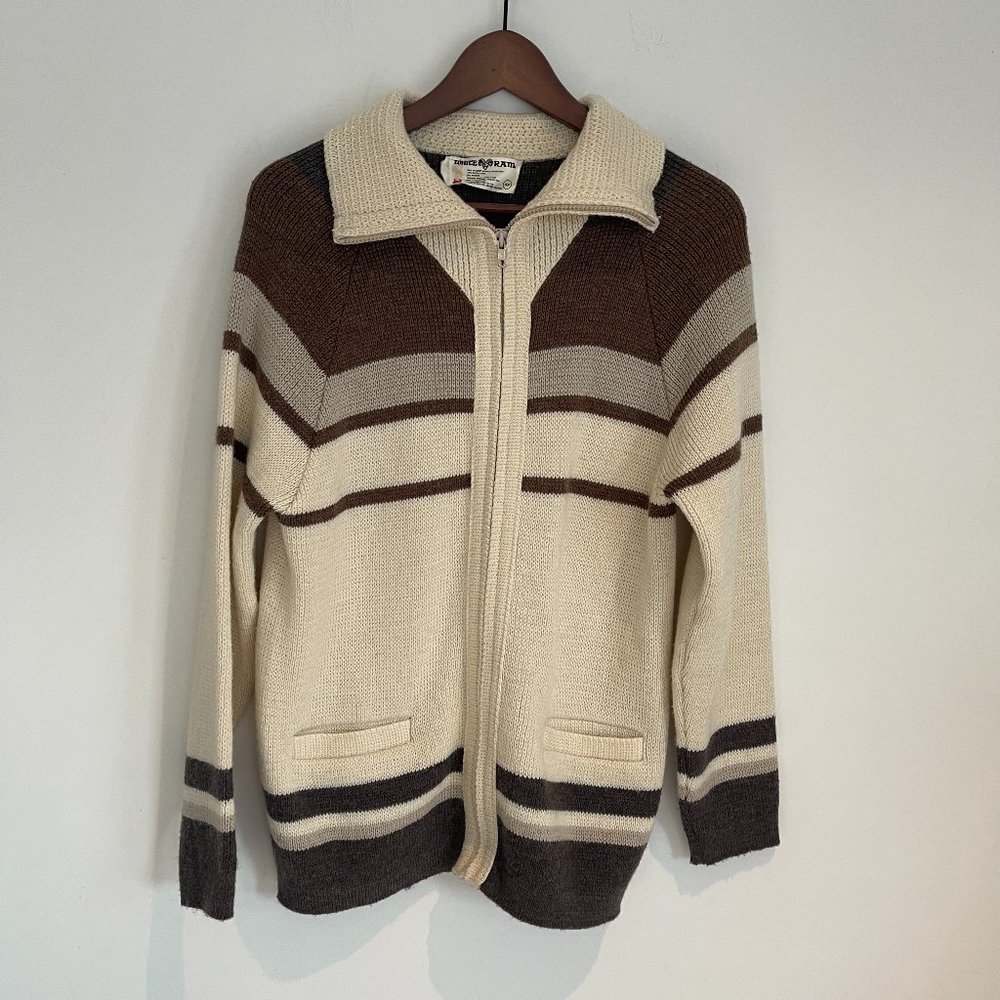 Vintage Men White Ram Beige Brown Sweater Hipster Curling Size Small